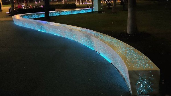 青島某古鎮(zhèn)做透過藝科石